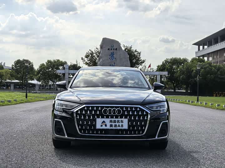 Audi A8, 2023 — фото 2 из 9
