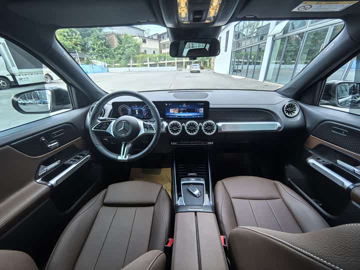 Mercedes-Benz GLB-Class, 2024 — фото 5 из 9