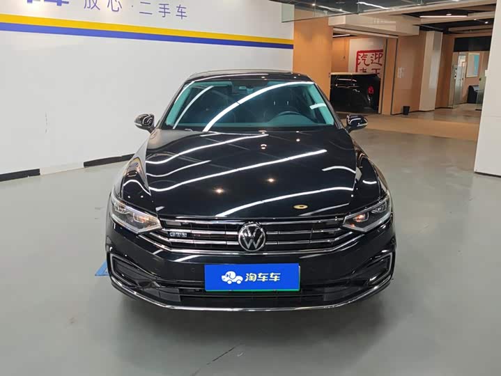 Volkswagen Magotan GTE Hybrid, 2022 — фото 2 из 9
