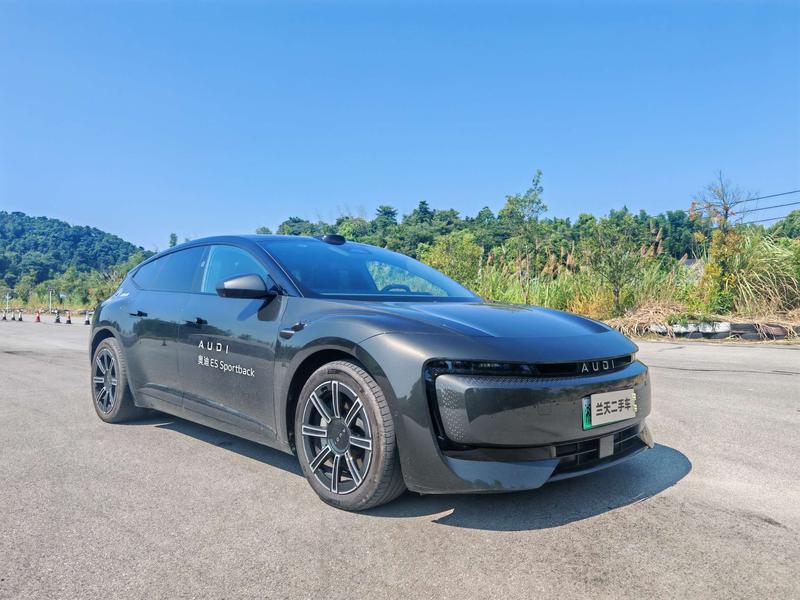 Audi × SAIC E5 Sportback, 2025 — фото 3 из 12