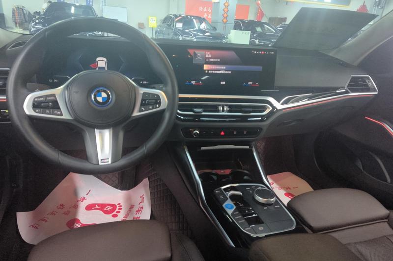 BMW i3, 2023 — фото 6 из 11