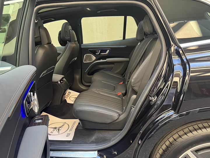 Mercedes-Benz EQS SUV, 2026 — фото 6 из 9