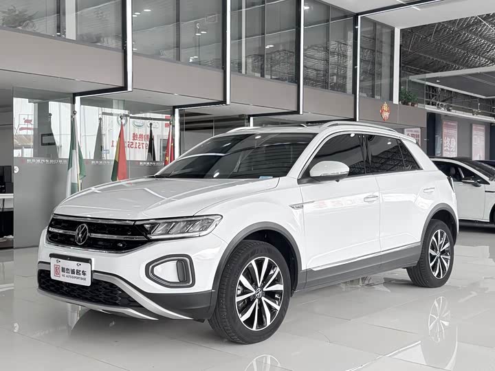 Volkswagen T-Roc, 2023 — купить в Воронеже под ключ