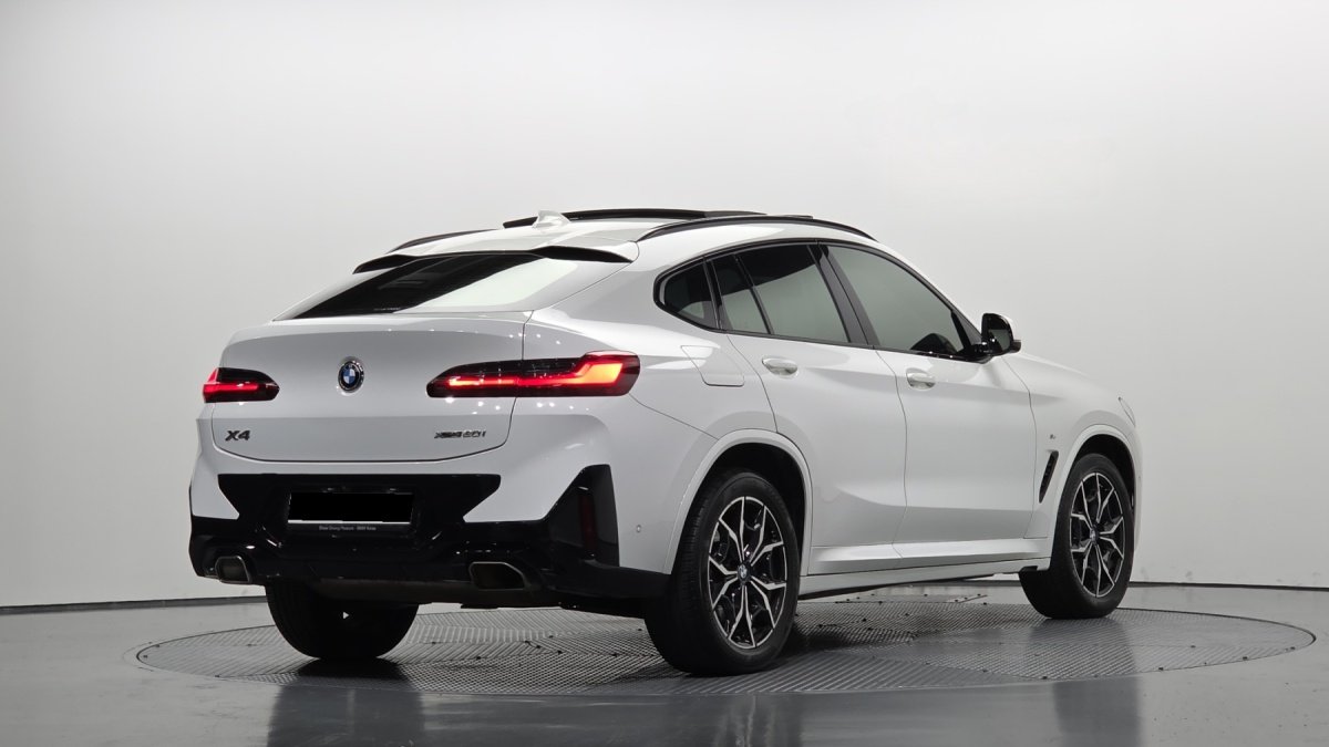 BMW X4, 2022 — фото 2 из 12