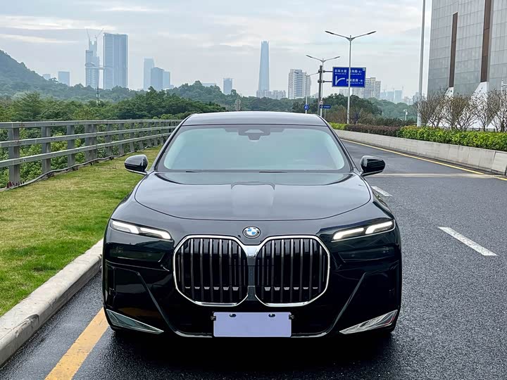 BMW 7 Series, 2022 — фото 2 из 9