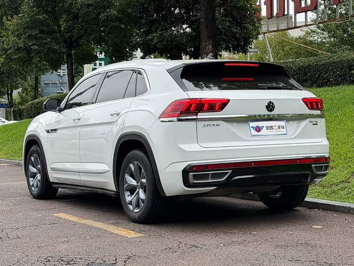 Volkswagen Teramont X, 2022 — фото 4 из 9