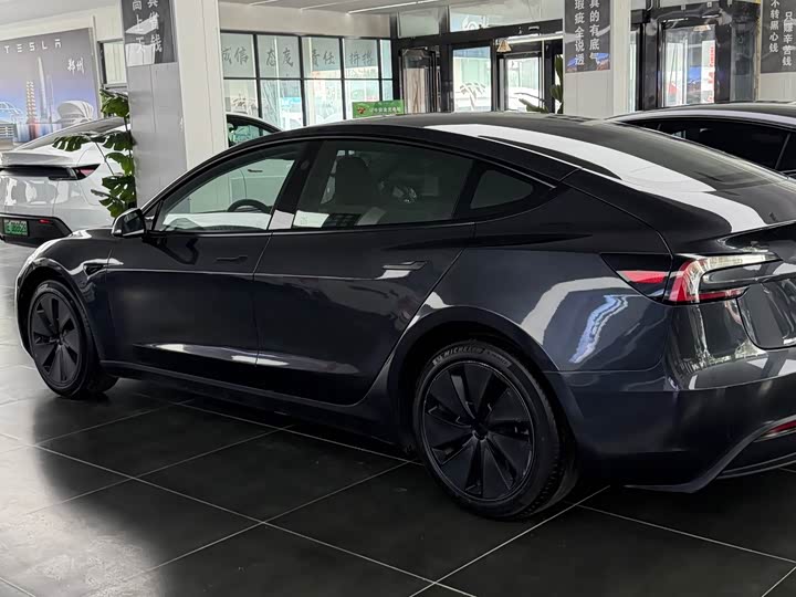Tesla Model 3, 2026 — фото 4 из 7
