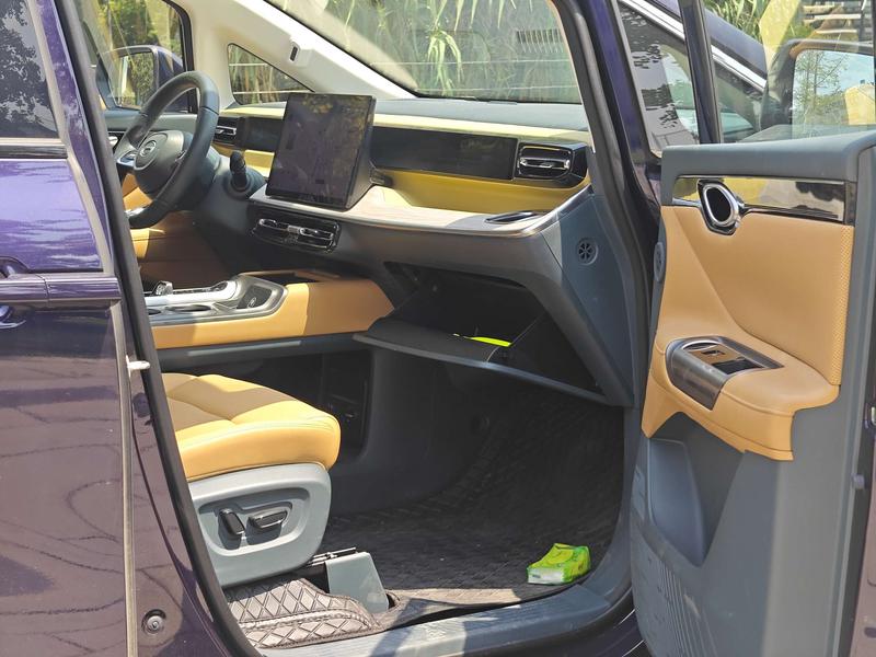 GAC Trumpchi E8, 2023 — фото 11 из 12