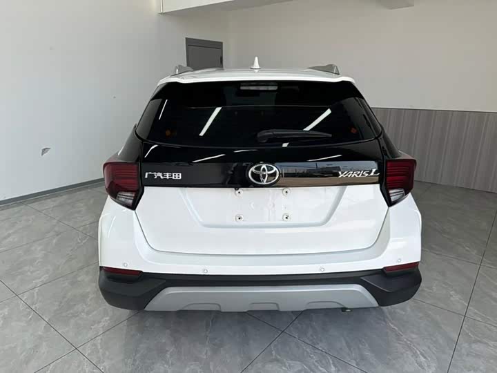 Toyota Yaris L Hatchback, 2022 — фото 5 из 9