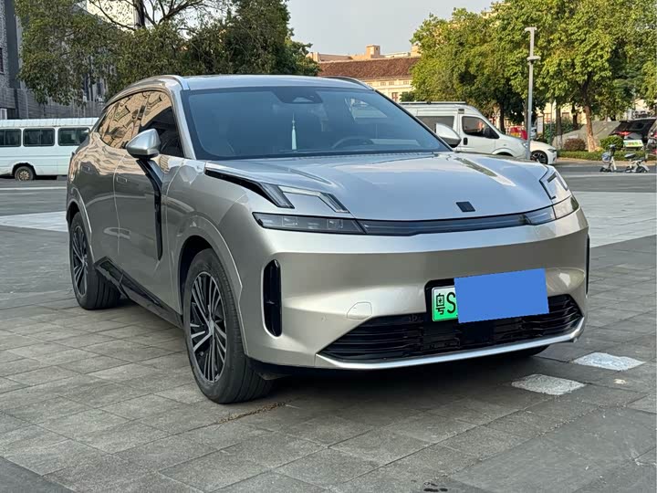 Lynk & Co 08 EM-P Hybrid, 2024 — фото 3 из 9