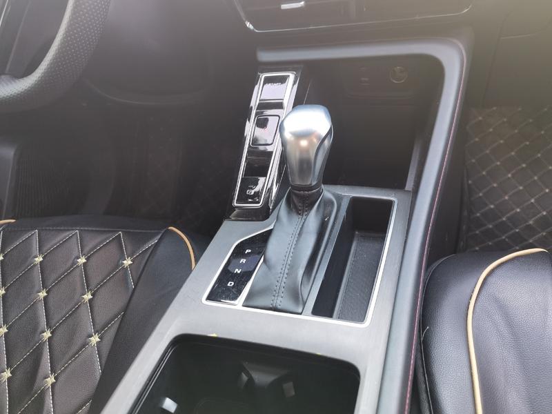 Roewe i5, 2024 — фото 7 из 8