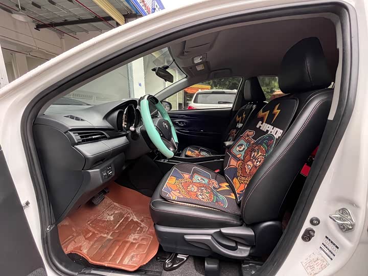 Toyota Yaris L Hatchback, 2022 — фото 8 из 9