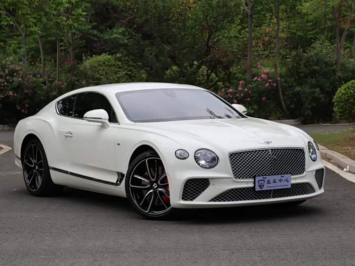 Bentley Continental GT, 2022 — фото 3 из 9