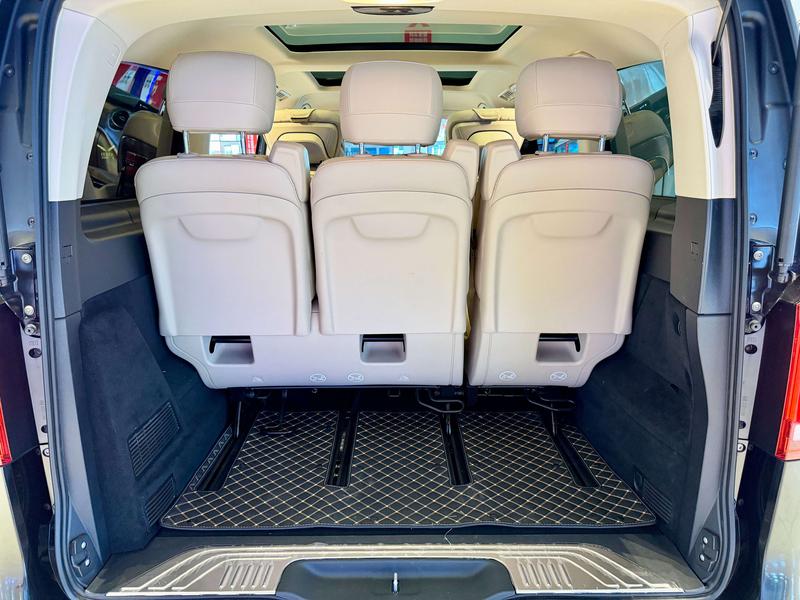 Mercedes-Benz V-Class, 2022 — фото 9 из 10