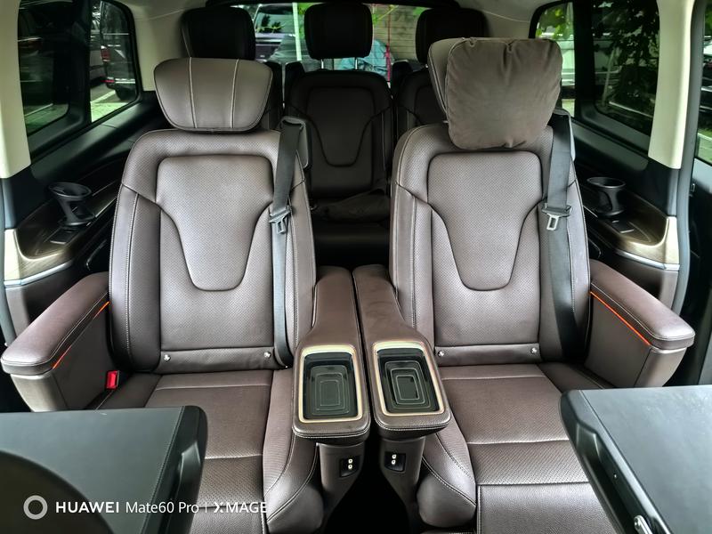 Mercedes-Benz V-Class, 2022 — фото 10 из 12