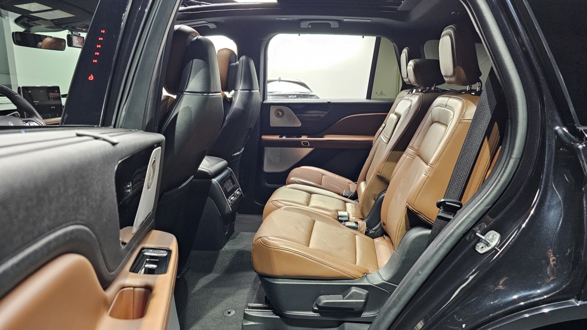 Lincoln Aviator, 2023 — фото 5 из 12
