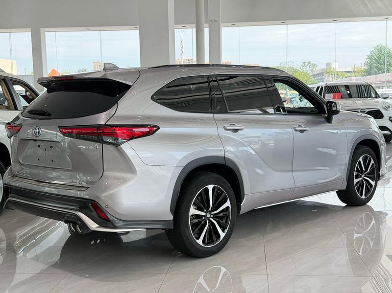 Toyota Crown Kluger, 2022 — фото 5 из 12