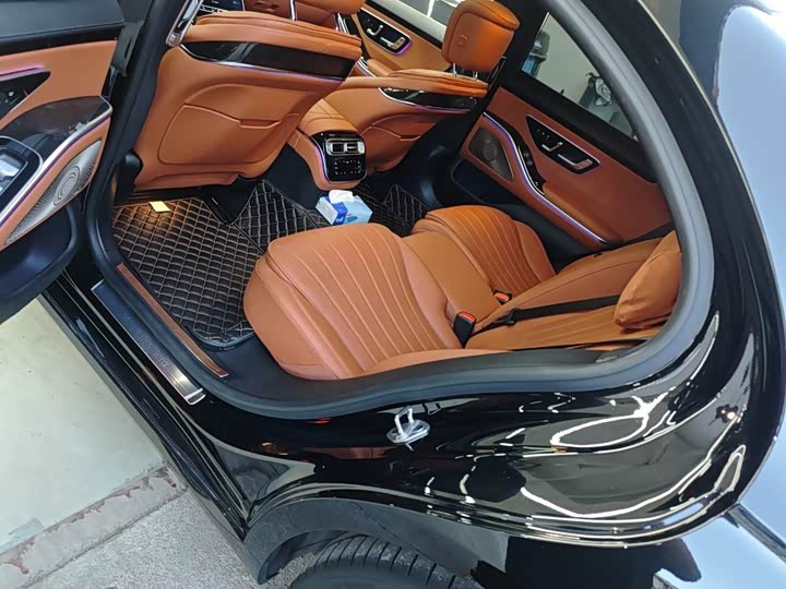 Mercedes-Benz S-Class, 2023 — фото 7 из 9