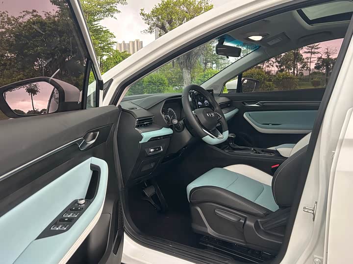 Geely Emgrand GS, 2023 — фото 8 из 9
