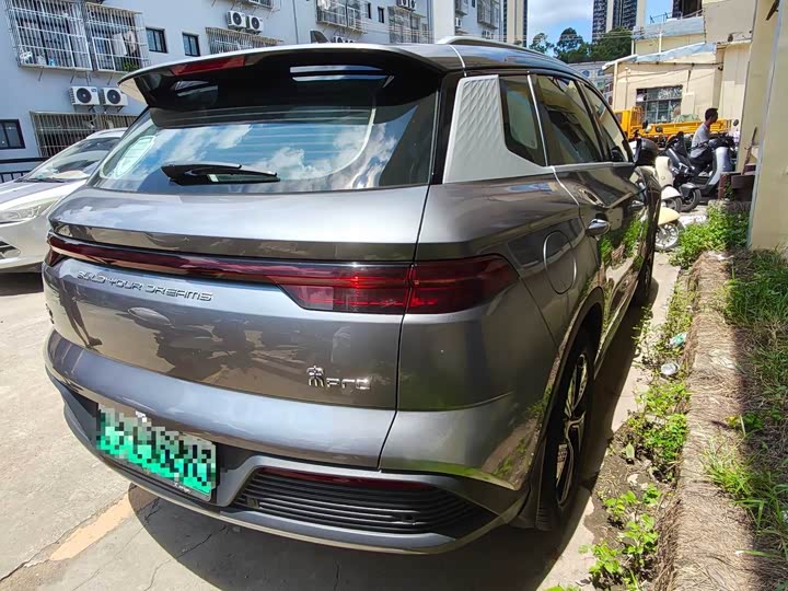 BYD Song Pro Hybrid, 2023 — фото 2 из 5