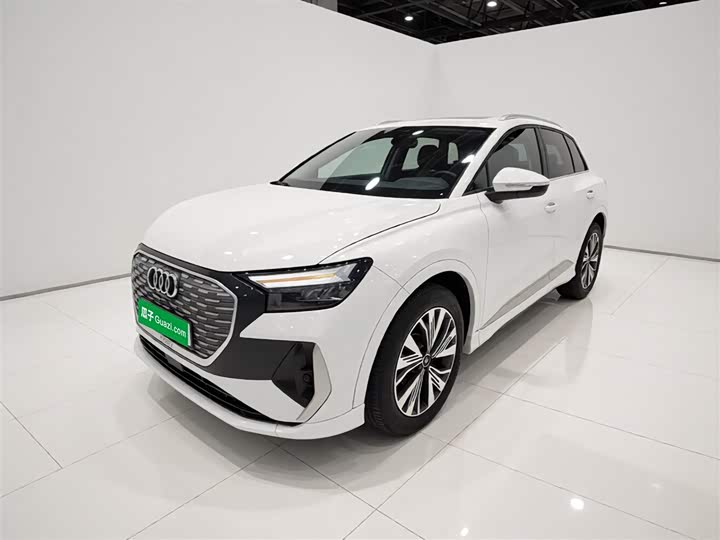 Audi Q4 e-tron, 2024 — купить в Владимире под ключ