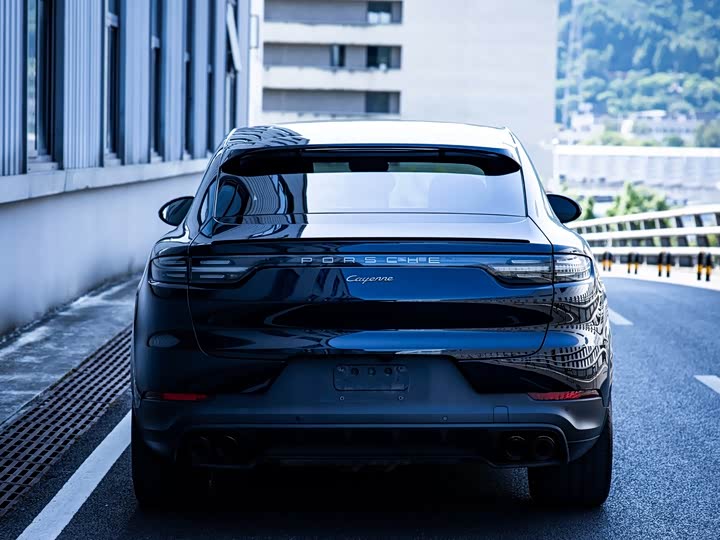 Porsche Cayenne, 2023 — фото 2 из 5