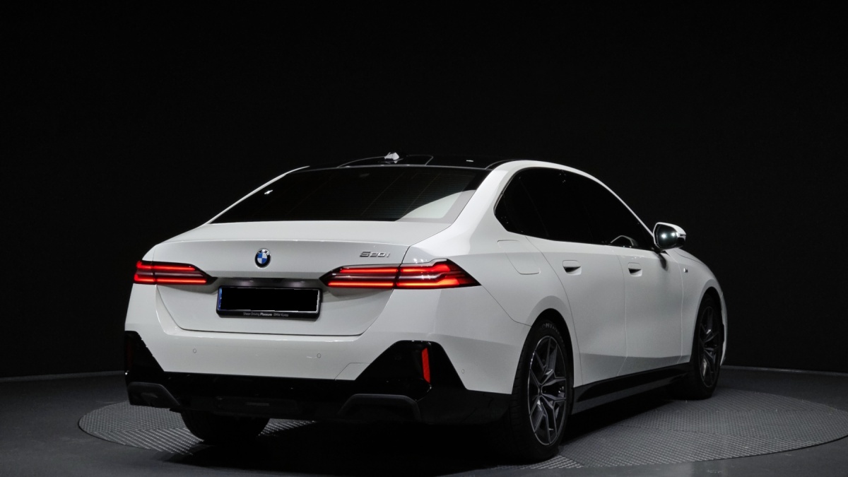 BMW 5 Series, 2024 — фото 2 из 12