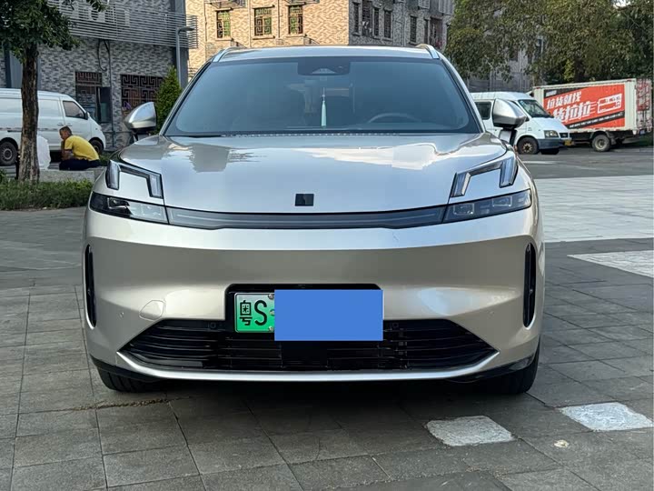 Lynk & Co 08 EM-P Hybrid, 2024 — фото 2 из 9