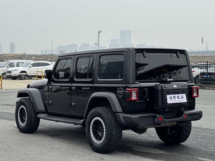 Jeep Wrangler, 2023 — фото 6 из 9