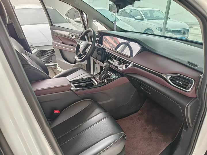 GAC Trumpchi M6, 2025 — фото 7 из 9