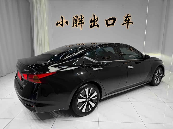 Nissan Teana, 2022 — фото 4 из 9