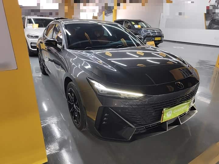 Changan UNI-V Hybrid, 2023 — фото 4 из 9