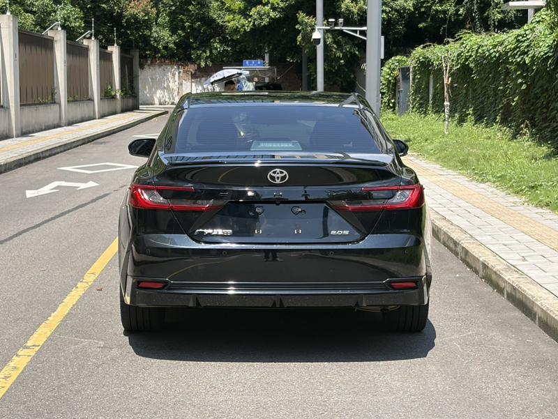 Toyota Camry, 2025 — фото 6 из 12