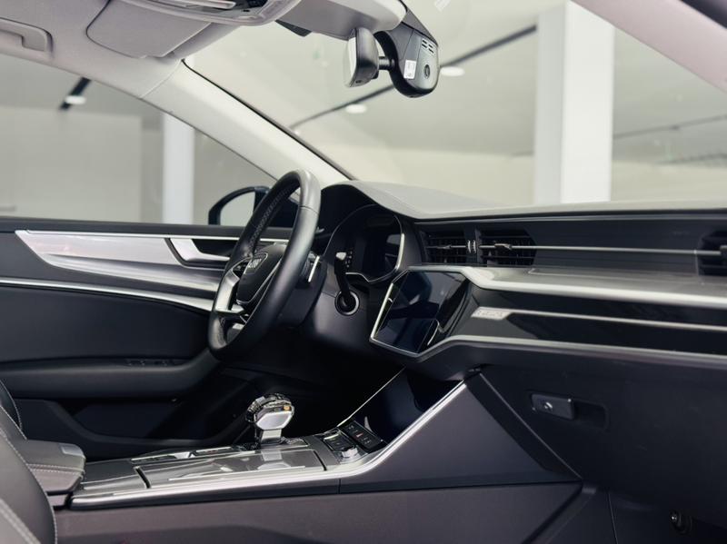 Audi A7L, 2024 — фото 8 из 10