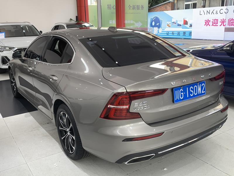 Volvo S60, 2021 — фото 4 из 12