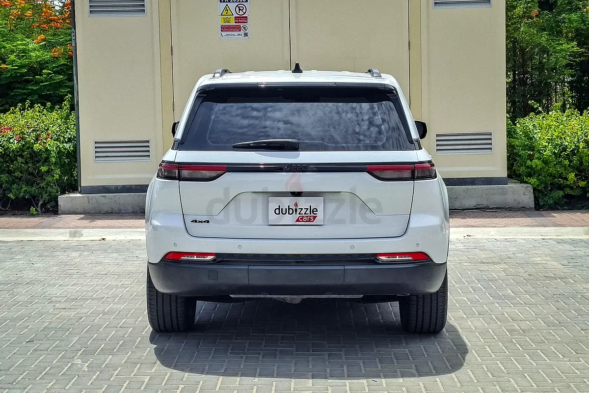Jeep Grand Cherokee, 2024 — фото 7 из 10