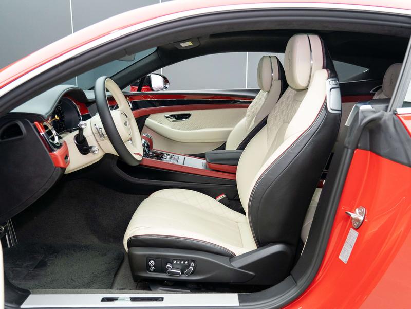 Bentley Continental GT, 2022 — фото 10 из 12