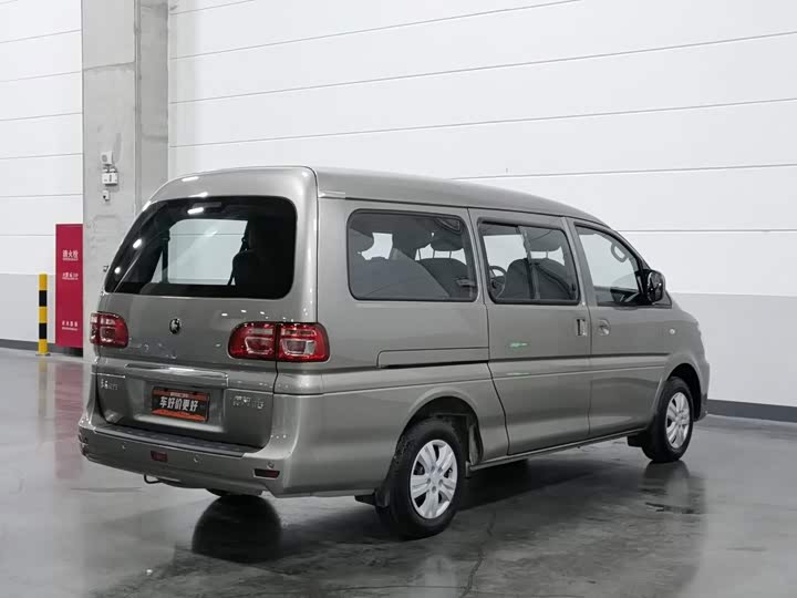 Dongfeng Forthing Lingzhi M5, 2023 — фото 2 из 9