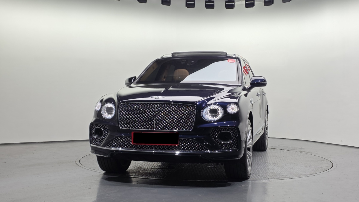 Bentley Bentayga, 2022 — фото 3 из 12