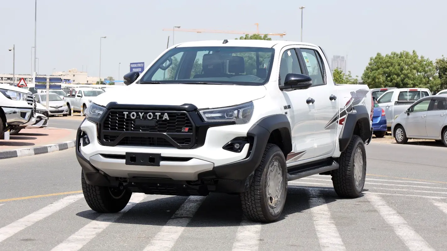 Toyota Hilux, 2026 — фото 2 из 10