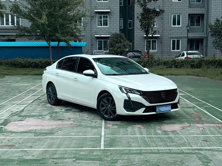 Peugeot 408, 2022 — фото 2 из 9