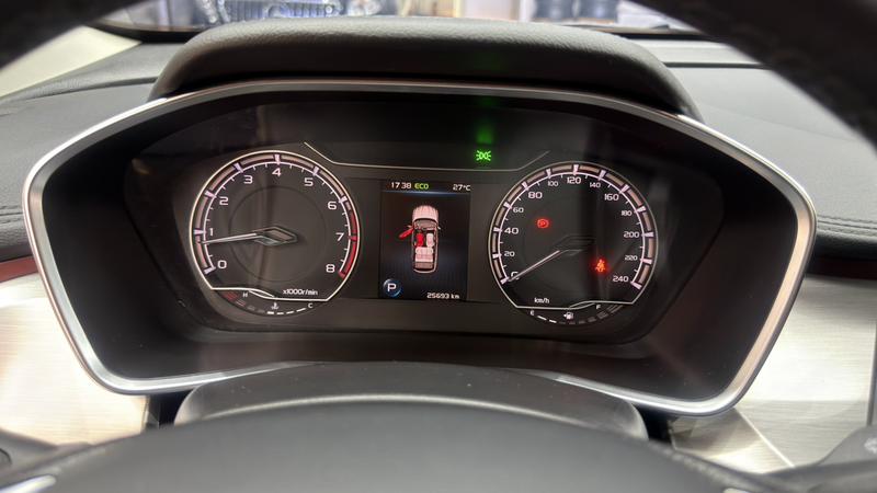 Geely Coolray, 2023 — фото 9 из 12