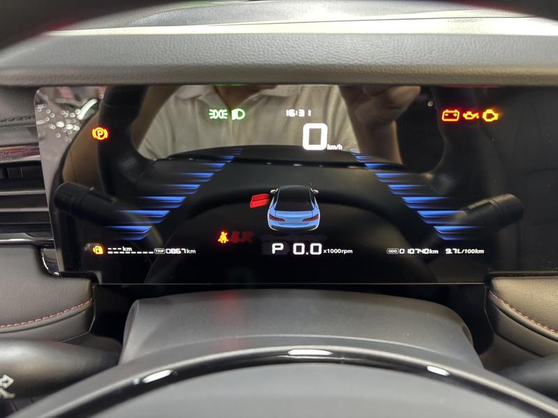 Roewe i5, 2025 — фото 8 из 11
