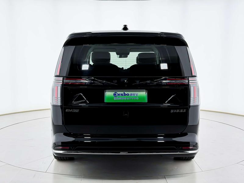 Volvo EM90, 2023 — фото 3 из 10