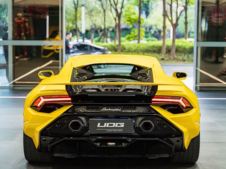 Lamborghini Huracán, 2024 — фото 5 из 9