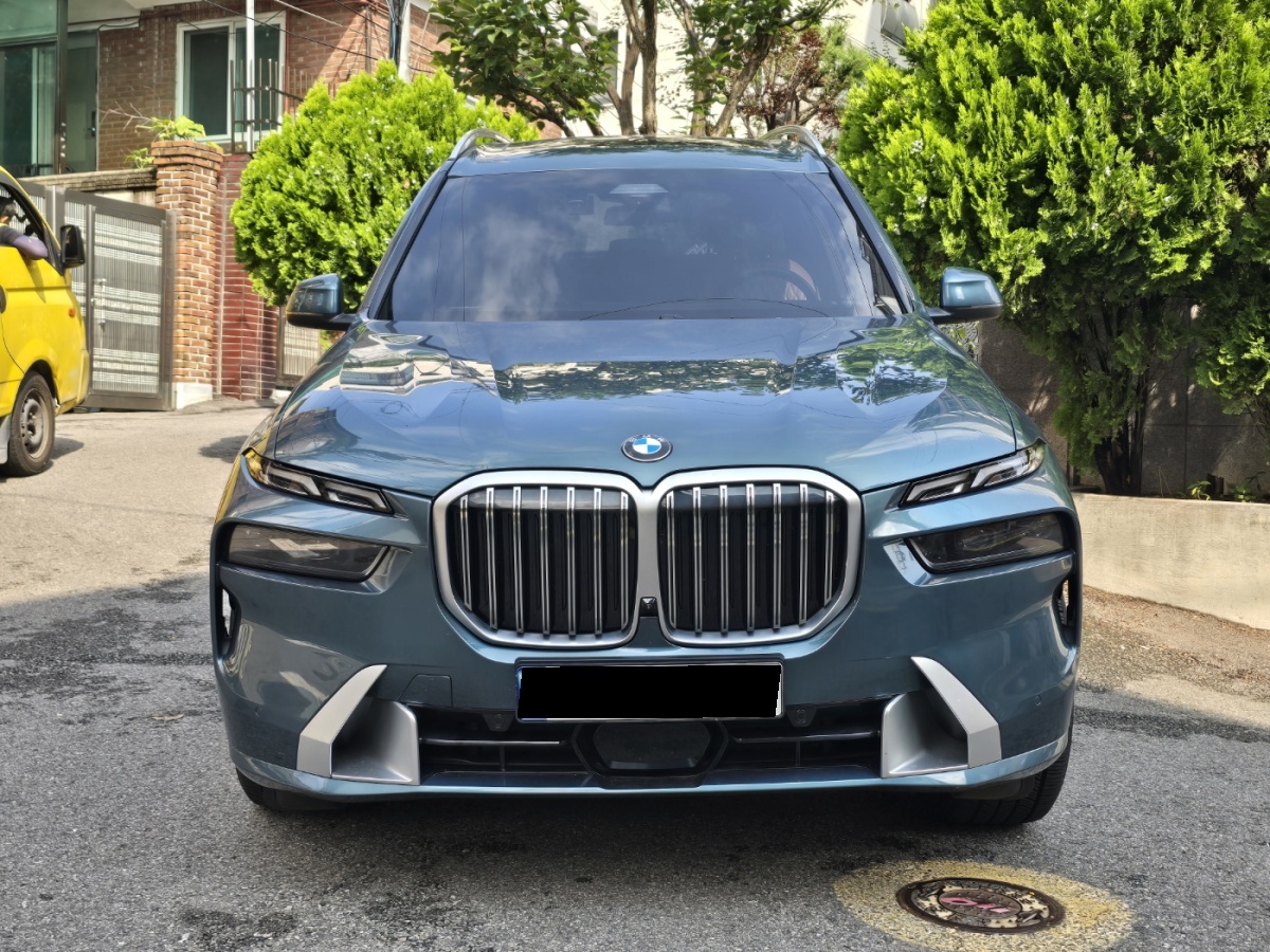 BMW X7, 2022 — фото 2 из 6