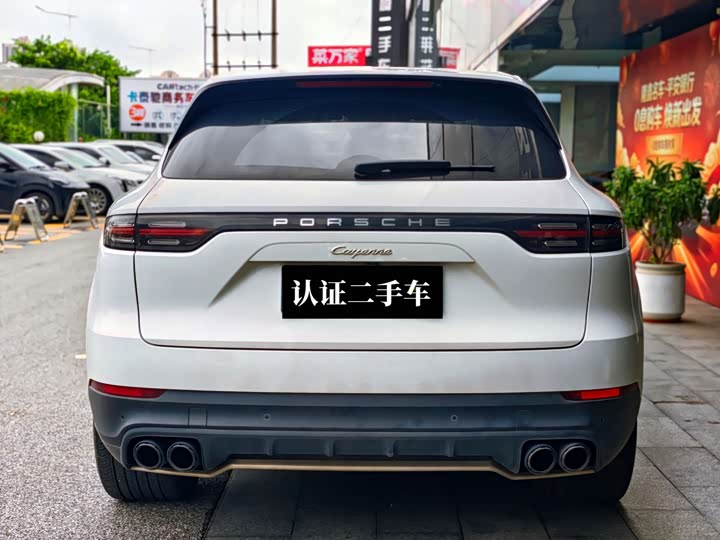 Porsche Cayenne Hybrid, 2022 — фото 9 из 9