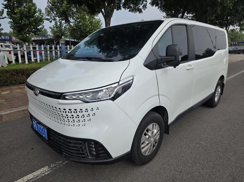 Maxus V70, 2023 — купить в Москве под ключ
