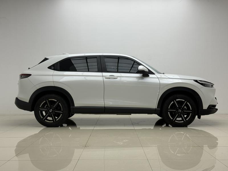 Honda Vezel, 2024 — фото 8 из 12