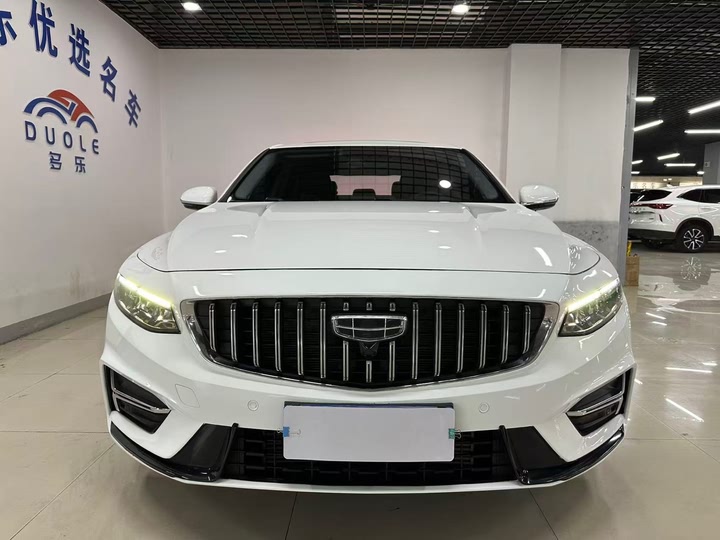 Geely Preface, 2023 — фото 2 из 12